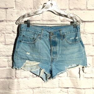 Levi's 501 button fly cotton Light Blue Distressed Jean Shorts W29 NWOT